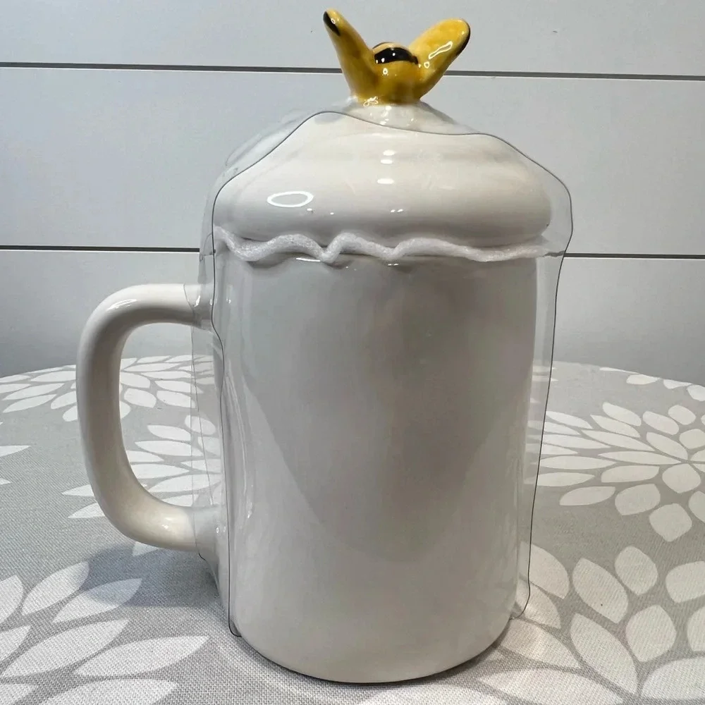 Rae Dunn White Queen Bee Ceramic‎ Mug Cup with Bee Lid. 16 oz. NWT.
